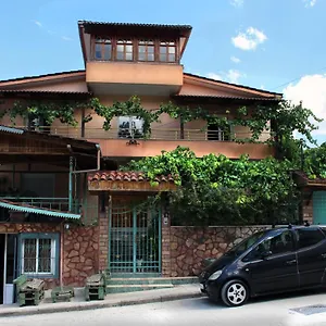 https://bujtina-babacari.albaniahotels.org